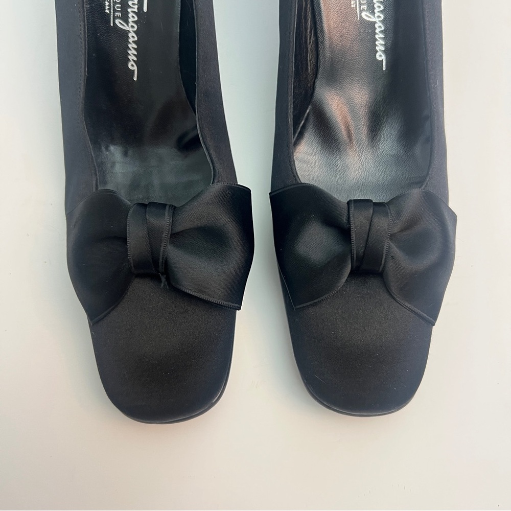 Salvatore Ferragamo Black Satin Bow Heels, Size 9 (fit like 8.5) - Picture 3 of 7